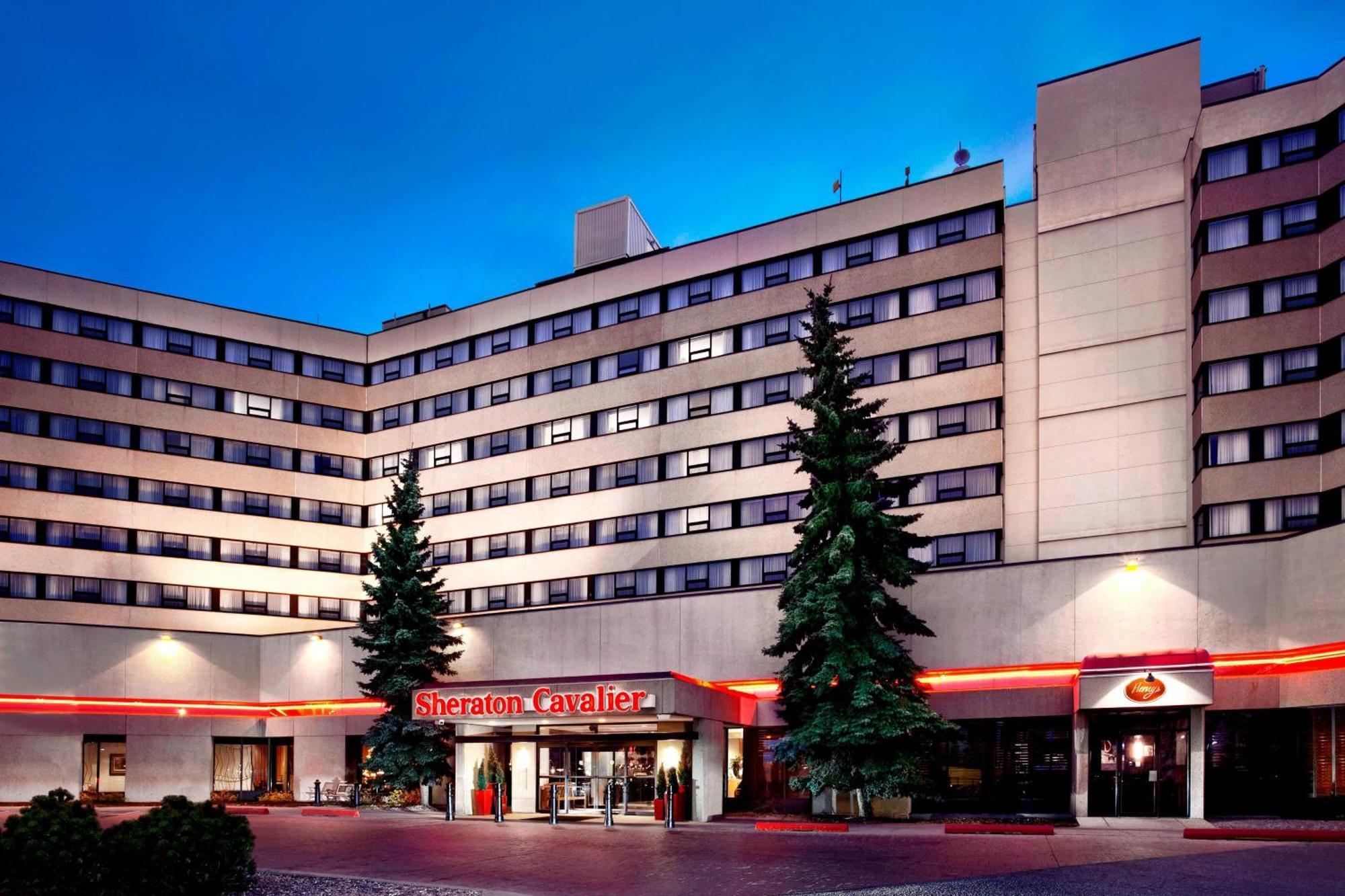 Sheraton Cavalier Calgary Hotel Экстерьер фото
